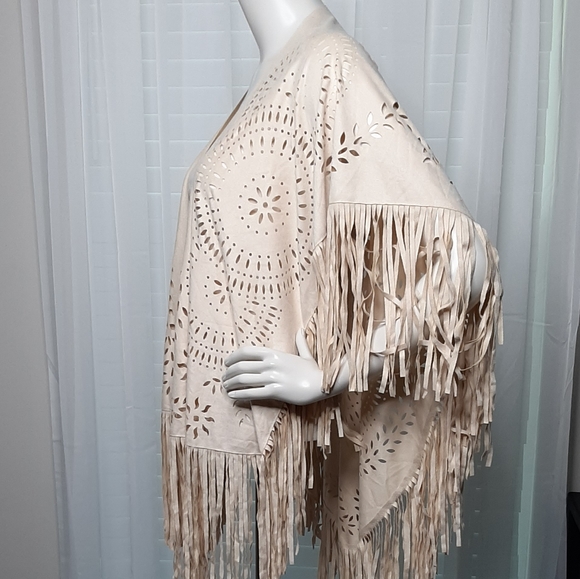 Choles boho cape shawl - Picture 3 of 6